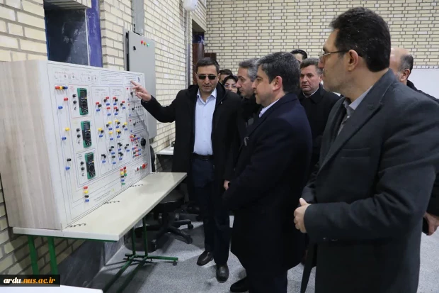 استاندار اردبیل در آیین افتتاح پروژه‌های عمرانی دانشگاه ملی مهارت، واحد استانی اردبیل:
تقویت دانشگاه ملی مهارت واحد استان اردبیل را با جدیت پیگیری خواهیم کرد 12