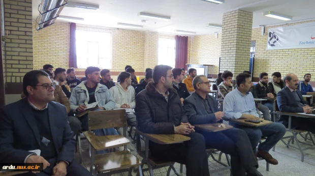 «جلسه توجیهی دانشجویان ورودی جدید بهمن 1403» برگزار شد 10