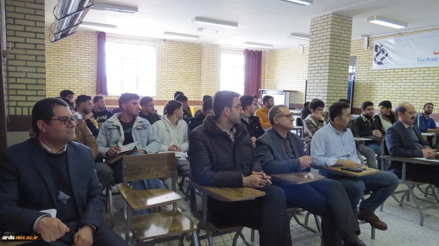 «جلسه توجیهی دانشجویان ورودی جدید بهمن 1403» برگزار شد 10