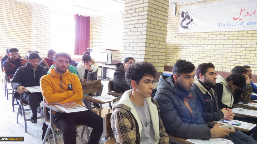 «جلسه توجیهی دانشجویان ورودی جدید بهمن 1403» برگزار شد 19