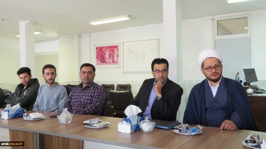 اولین نشست بصیرتی کانون بسیج اساتید، کارکنان و دانشجویی دانشگاه مهارت اردبیل برگزار شد 13