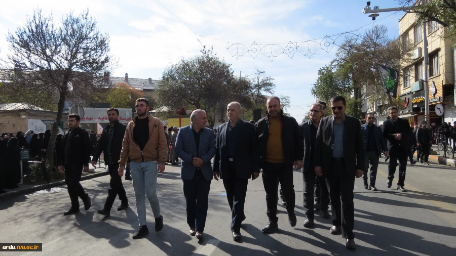 حضور دانشگاهیان دانشگاه ملی مهارت واحد استانی اردبیل در راهپیمایی یوم الله ۱۳ آبان-گزارش تصویری 17