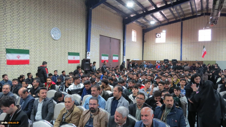 نایب رئیس مجلس شورای اسلامی در مراسم گرامی‌داشت روز دانشجو:
دانشجو و دانشگاه باید پرسشگر، هوشمند و سازنده جامعه باشند 4