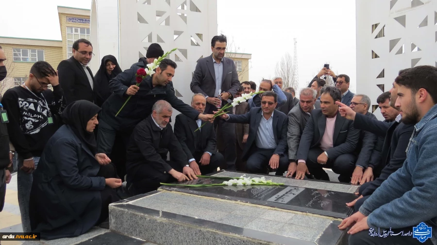 گالری تصاویر گرامیداشت روز دانشجو در دانشگاه ملی مهارت واحد استانی اردبیل-۱۴۰۴ 10