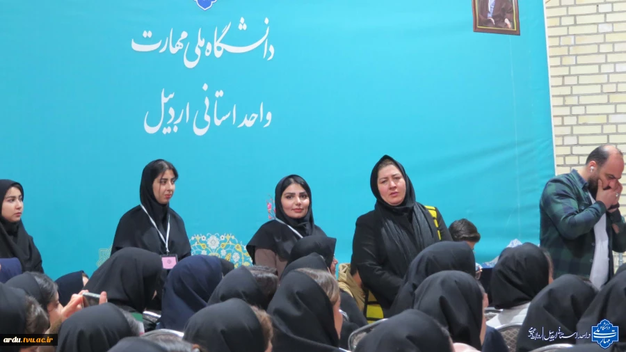 گالری تصاویر گرامیداشت روز دانشجو در دانشگاه ملی مهارت واحد استانی اردبیل-۱۴۰۴ 59