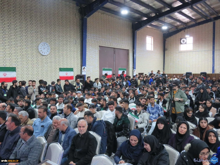 گالری تصاویر گرامیداشت روز دانشجو در دانشگاه ملی مهارت واحد استانی اردبیل-۱۴۰۴ 100