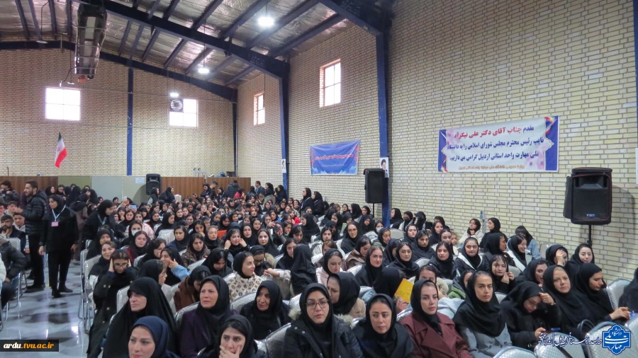 گالری تصاویر گرامیداشت روز دانشجو در دانشگاه ملی مهارت واحد استانی اردبیل-۱۴۰۴ 100