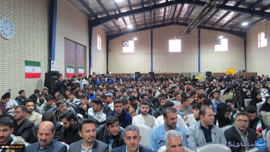 گالری تصاویر گرامیداشت روز دانشجو در دانشگاه ملی مهارت واحد استانی اردبیل-۱۴۰۴ 100
