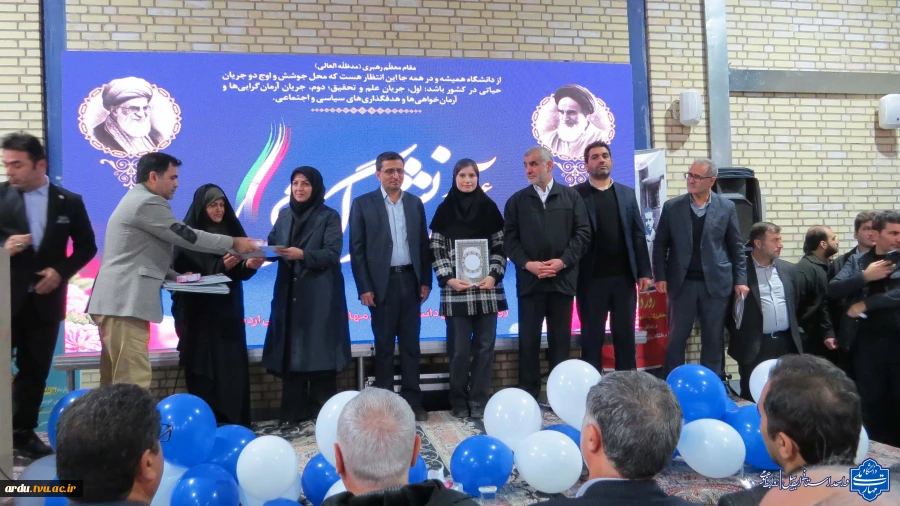 گالری تصاویر گرامیداشت روز دانشجو در دانشگاه ملی مهارت واحد استانی اردبیل-۱۴۰۴ 100