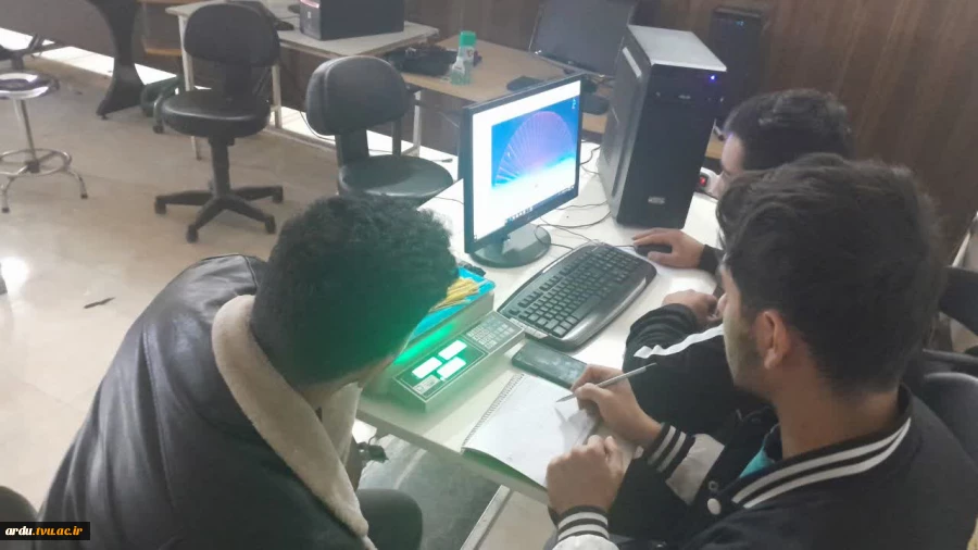 برگزاری مسابقه پل ماکارونی؛ اوج خلاقیت و دانش مهندسی در هفته پژوهش 2