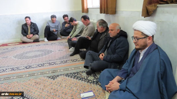 به مناسبت چهل‌ و هفتمین سالگرد پیروزی شکوهمند انقلاب اسلامی؛
برگزاری آیین غبارروبی و عطرافشانی مزار شهید گمنام و تکریم جانباز سرافراز دفاع مقدس در دانشگاه ملی مهارت واحد استانی اردبیل 4