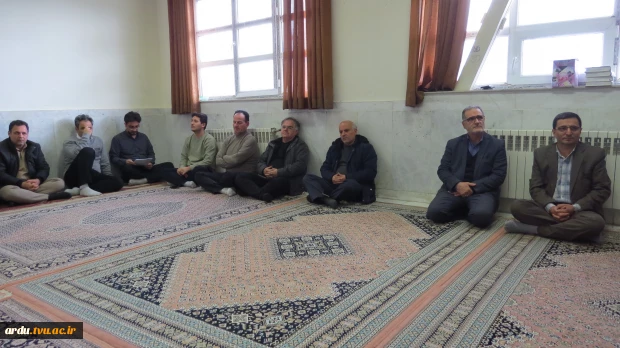 به مناسبت چهل‌ و هفتمین سالگرد پیروزی شکوهمند انقلاب اسلامی؛
برگزاری آیین غبارروبی و عطرافشانی مزار شهید گمنام و تکریم جانباز سرافراز دفاع مقدس در دانشگاه ملی مهارت واحد استانی اردبیل 4