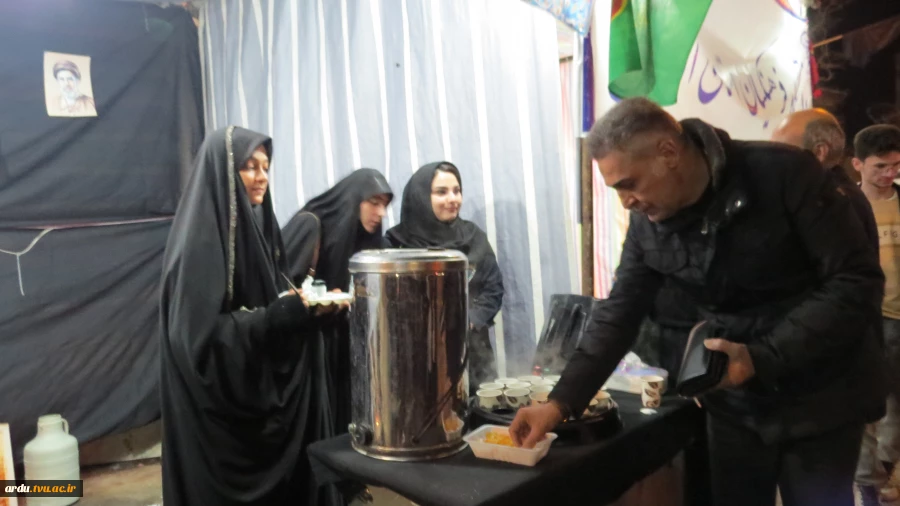 همزمان با شب چهلم عروج ملکوتی قائد شهید امت؛
موکب «سنگر همدلی بسیج دانشجویی» توسط دانشگاه ملی مهارت واحد استانی اردبیل در اردبیل راه اندازی شد 3