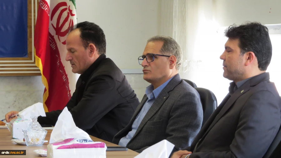 رئیس دانشگاه ملی مهارت واحد استانی اردبیل در مراسم تجلیل از سرآمدان آموزشی؛
برتری دانشگاه ملی مهارت در اشتغال‌زایی؛ مرهون ماهیت عملی سرفصل‌های آموزشی است 2