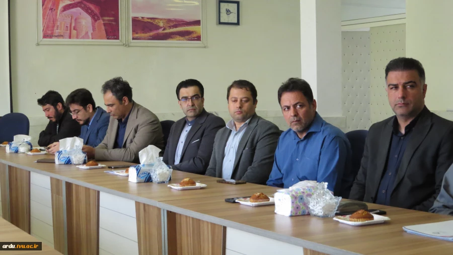 رئیس دانشگاه ملی مهارت واحد استانی اردبیل در مراسم تجلیل از سرآمدان آموزشی؛
برتری دانشگاه ملی مهارت در اشتغال‌زایی؛ مرهون ماهیت عملی سرفصل‌های آموزشی است 2