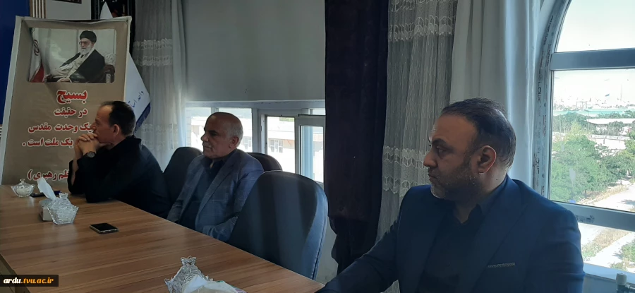 نشست اعضای بسیج اساتید دانشگاه ملی مهارت واحد استانی اردبیل به مناسبت سالروز شهادت دکتر چمران برگزار شد 6