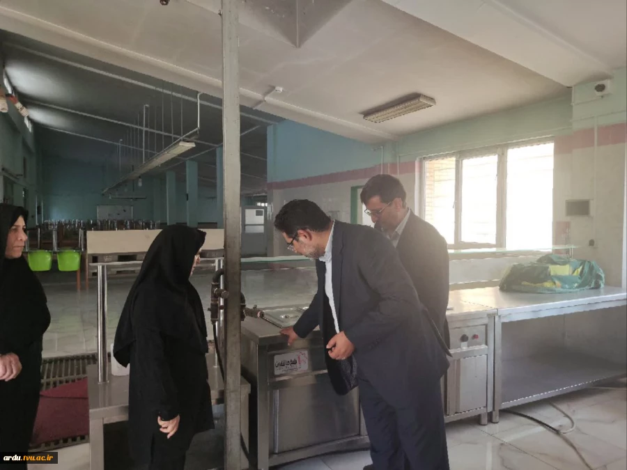 با حضور معاون فرهنگی و دانشجویی دانشگاه ملی مهارت انجام شد؛
بررسی میدانی وضعیت و نیازهای رفاهی دانشجویان در آموزشکده‌های ملی مهارت اردبیل 2