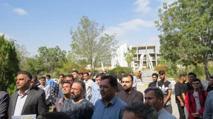 همزمان با آغاز سال تحصیلی جدید و با حضور گسترده دانشگاهیان؛
آیین اهتزاز پرچم جمهوری اسلامی ایران در مراکز دانشگاه ملی مهارت واحد استانی اردبیل برگزار شد 4
