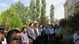 همزمان با آغاز سال تحصیلی جدید و با حضور گسترده دانشگاهیان؛
آیین اهتزاز پرچم جمهوری اسلامی ایران در مراکز دانشگاه ملی مهارت واحد استانی اردبیل برگزار شد 4