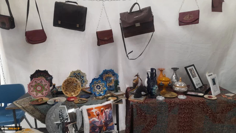 حضور آموزشکده دختران اردبیل در سومین نمایشگاه توانمندی‌های بانوان 4