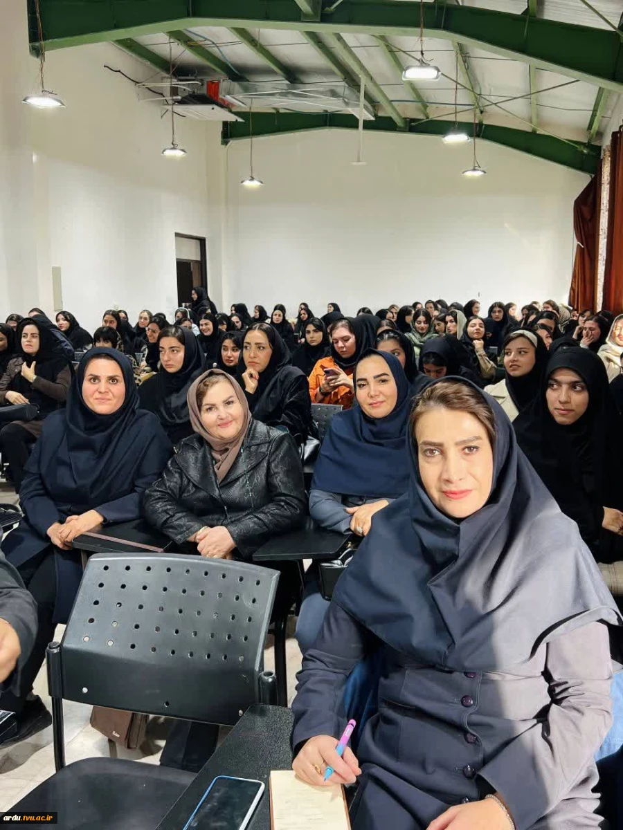 برگزاری نشست فعالان مد و لباس استان اردبیل در آموزشکده دختران اردبیل 4