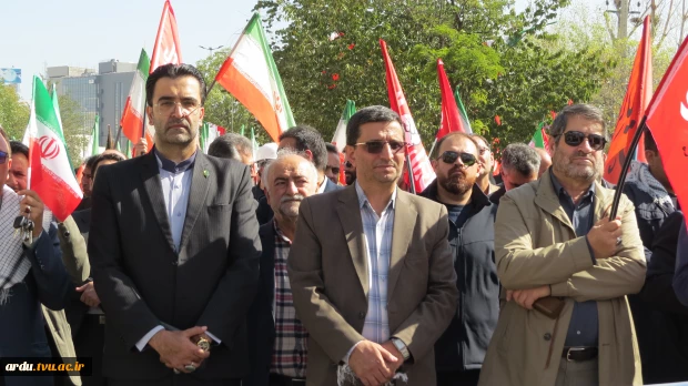 حضور گسترده دانشگاهیان دانشگاه ملی مهارت واحد استانی اردبیل در اجتماع بزرگ «جان‌فدایان ۱۰۰ هزار نفری اردبیل» 17